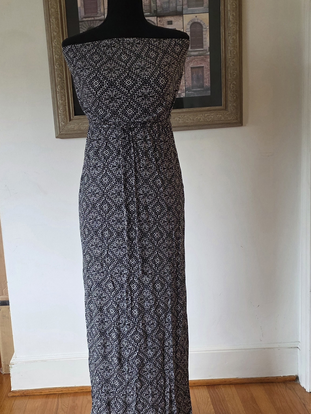 Old Navy Navy & White Strapless Maxi Dress with Geometric Print - Picture 1 of 1